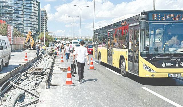 Halk isyan etti: Beylikdüzü-Avcılar arası 1 saat 15 dakika