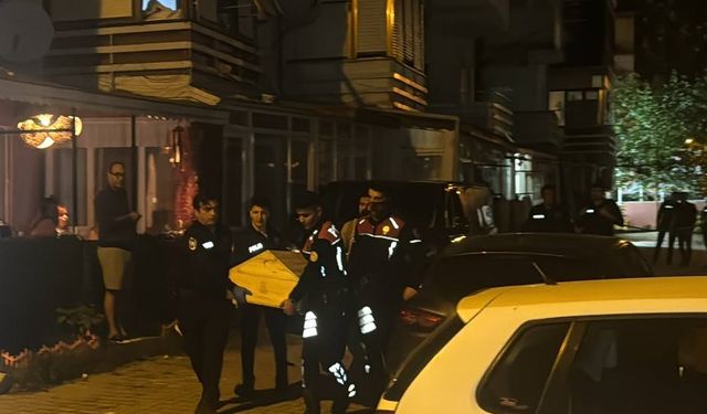 Büyükçekmece'de akıl almaz olay! Önce polislere ateş, sonra intihar etti