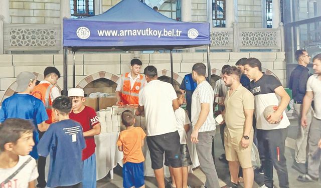 Arnavutköy’de Mevlid Kandili’nde birlik ve beraberlik rüzgârı