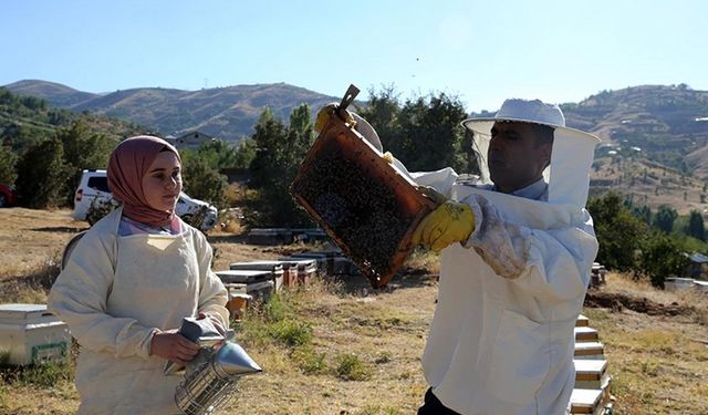 Arıcı baba ve kızı, desteklerle kovan sayısını 1000'e yükseltti