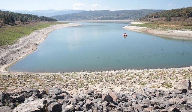 Bolu'daki Gölköy baraj gölünde su seviyesi yüzde 30'un altına düştü