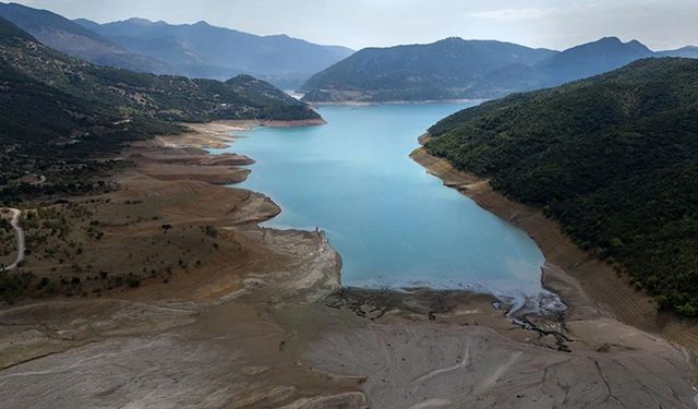 Yunanistan'da iklim krizi ve kuraklık nedeniyle baraj suyu seviyeleri düştü