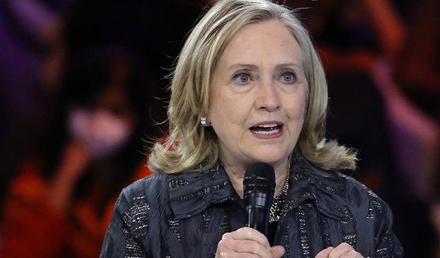 Hillary Clinton: Dış güçlerin oyunu!