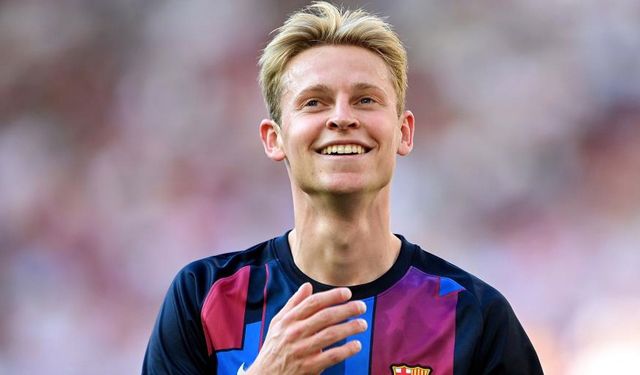 Frenkie de Jong'u seviyoruz