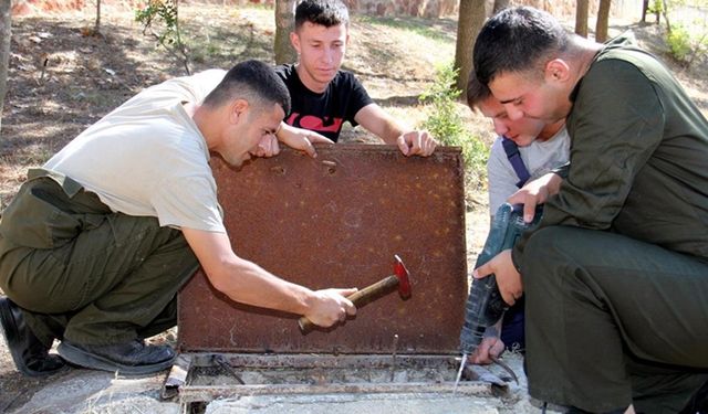 Kırıkkale'de köy okulu askerler tarafından eğitime hazırlandı