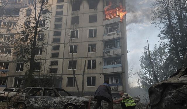 Ukrayna: Rusya'nın Harkiv'e düzenlediği hava saldırılarında 30'dan fazla kişi yaralandı