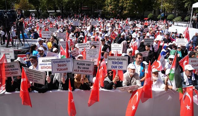 İstanbul'da LGBT propagandasına karşı 'Büyük Aile Buluşması'