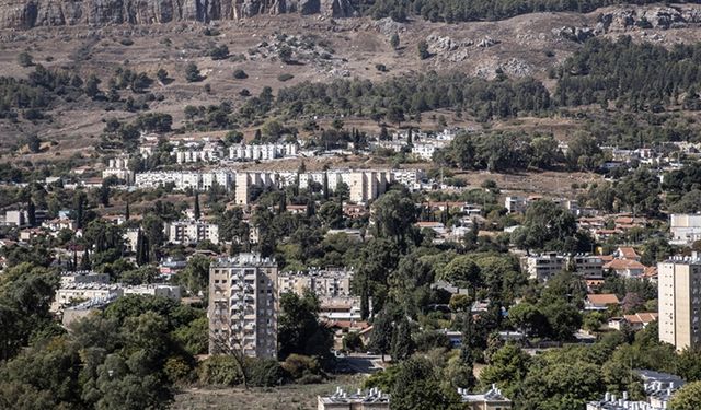 Binlerce aile güney Lübnan'dan kaçıyor