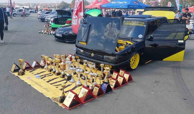 Tekirdağ’da drift şovu ve modifiye araçlar festivali nefes kesti