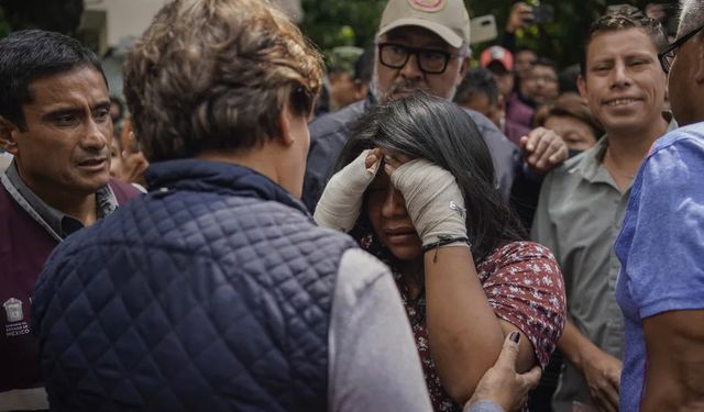 Heyelan Meksika'yı da vuruyor: 6 ölü