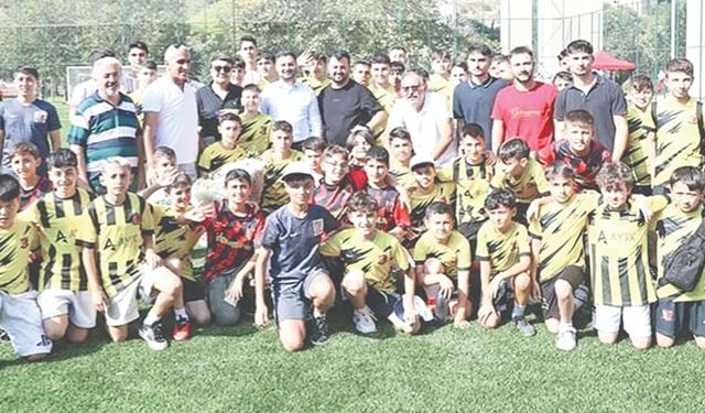 Sadabad Spor Sahası'nda büyük yenilikler