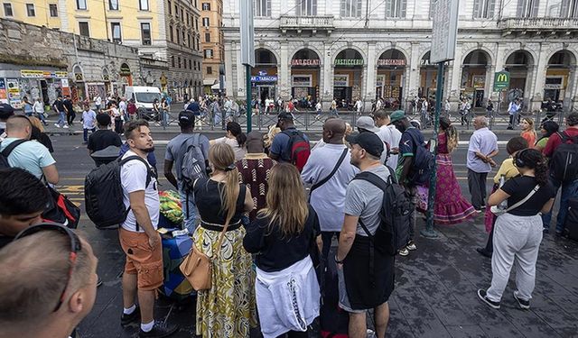 İtalya'da ulaşım sektöründe çalışanlar greve gitti