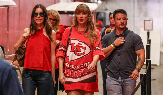 Taylor Swift'e pankart şoku: Çocuksuz kedi anneleri!