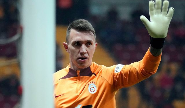 Galatasaray’da derbilerin en deneyimlisi Fernando Muslera