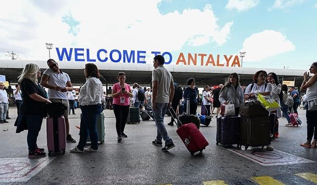 Türkiye 60 milyon turist hedefine adım adım ilerliyor