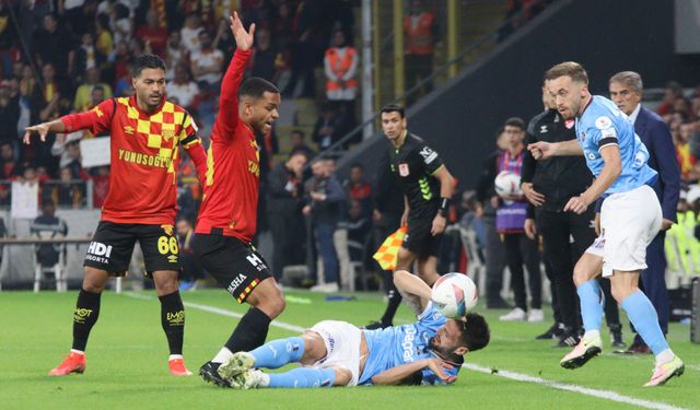 10 kişilik Göztepe, Trabzonspor'u üzdü