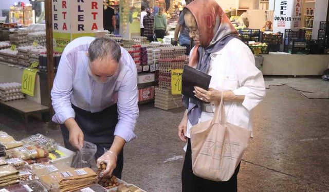 Havalar soğudu, vatandaş aktarların yolunu tuttu