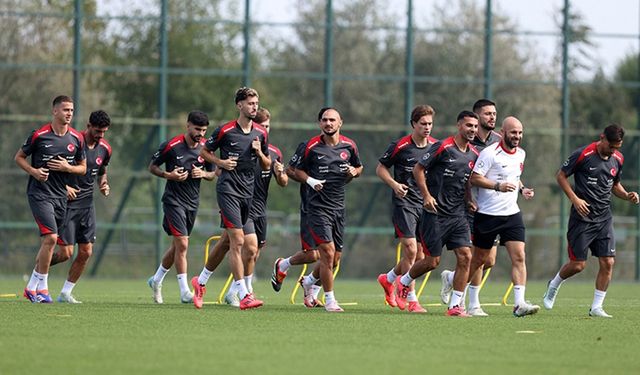 A Milli Futbol Takımı, İzlanda maçının hazırlıklarına başladı