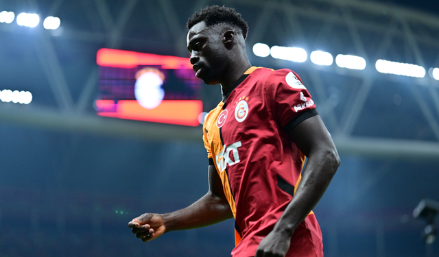 Davinson Sanchez Galatasaray - Beşiktaş derbisine damga vurdu! Yıllar sonra bir ilk