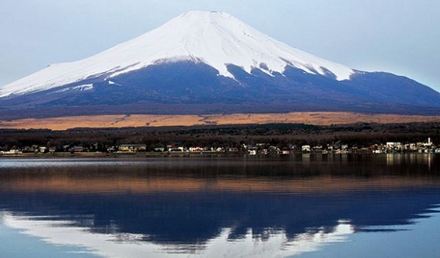 Fuji Dağı'na 130 yıl sonra kar yağmadı! Uzmanlar gergin