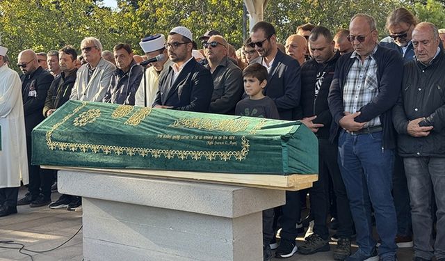 Bestekar, şair ve yazar Fırat Kızıltuğ son yolculuğuna uğurlandı