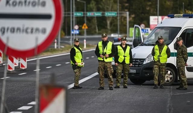 Çok sinirliler: Göçmen hakları askıya alınacak