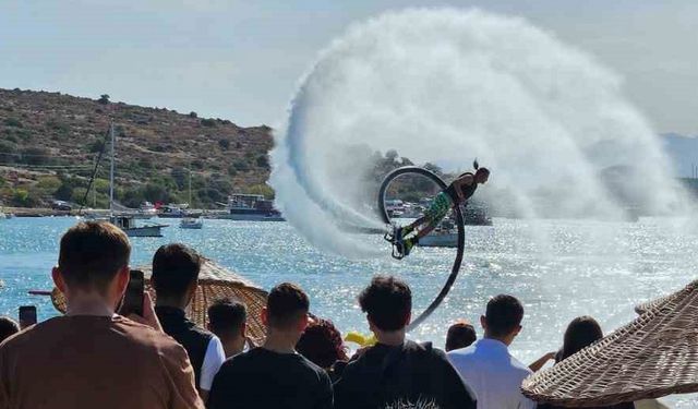 Bodrum’da turistler yüzerken büyük sürprizle karşılaştı