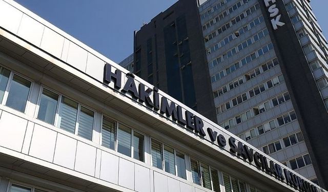 HSK müfettişi, yemekhane personelinin bıçaklı saldırısına uğradı