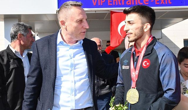 Avrupa şampiyonu Algül, Şırnak'ta coşkuyla karşılandı