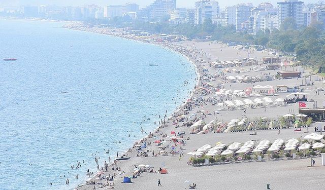 Antalya'ya gelen yabancı turist sayısı 15 milyona ulaştı