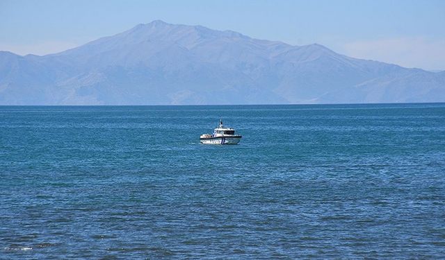 Van'da kaybolan üniversite öğrencisini arama çalışmaları devam ediyor