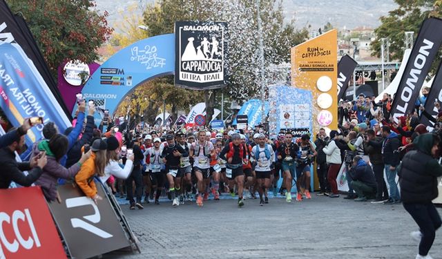 Peribacaları arasında koşan yüzlerce sporcu Kapadokya turizmine katkı sundu