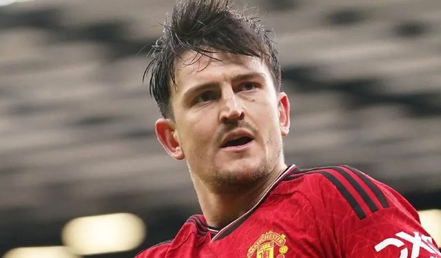 United taraftarı çıldıracak: Maguire uzatıyor!