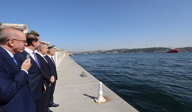 Cumhurbaşkanı Erdoğan, Oruç Reis Sismik Araştırma Gemisi'ni Somali'ye uğurladı