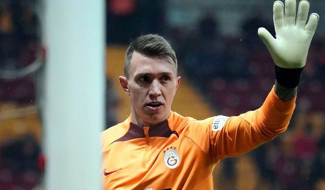 Beklenen adım: Muslera'nın heykeli dikilecek