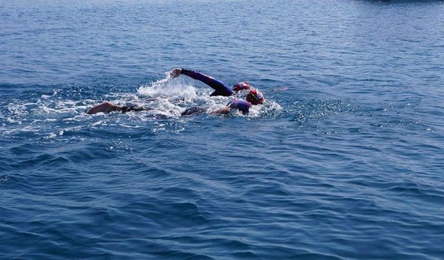 Özel sporcular Tuna, Merve ve Okan, Ironman 70.3 Türkiye'de "limitleri" zorlayacak