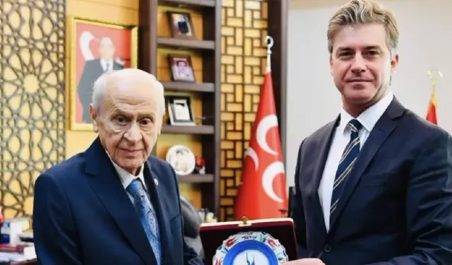 Balet Tan Sağtürk, Devlet Bahçeli'yi övmeye doyamadı: 'Kültür hayatına değer katmakta...'