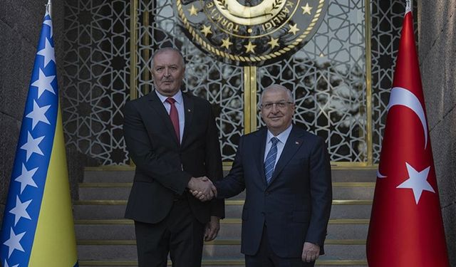 Milli Savunma Bakanı Güler, Bosna Hersekli mevkidaşı Helez ile görüştü