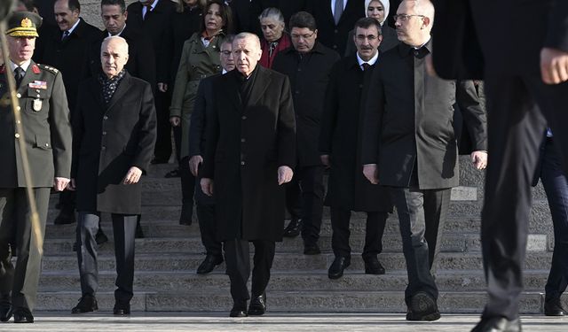 Cumhurbaşkanı Erdoğan, Mustafa Kemal Atatürk'ü anmak için Anıtkabir'de!