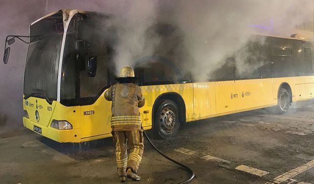 Bomonti  tüneli’nde İETT otobüsünde yangın çıktı, trafik çift yönlü kapatıldı