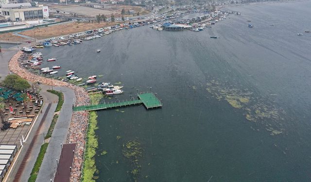 İzmir Körfezi'ne yönelik "İzmir İçin Nefes" projesi tanıtıldı