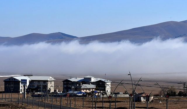 Kars'ta sis ve soğuk hava hayatı olumsuz etkiledi