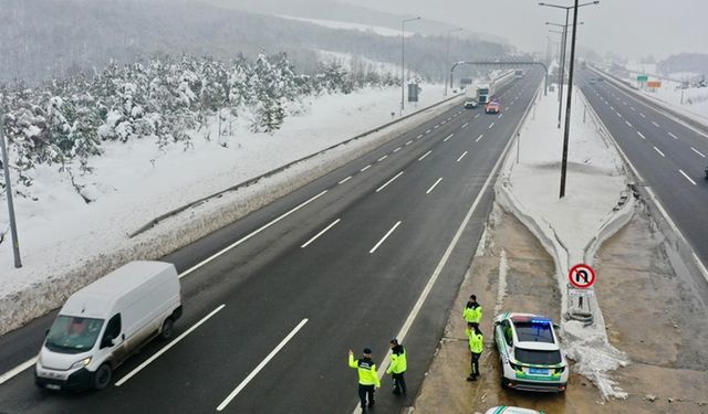 Bolu Dağı Tüneli kar temizleme çalışması nedeniyle kısa süreli ulaşıma kapatılacak