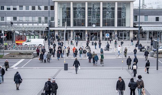 Almanya'nın batı eyaletlerinde yabancı ve Müslüman düşmanı söylemlere destek arttı