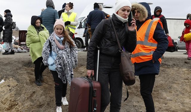 BM, 7 ayda 400 bin yeni Ukraynalı mültecinin Avrupa'ya geçtiğini bildirdi