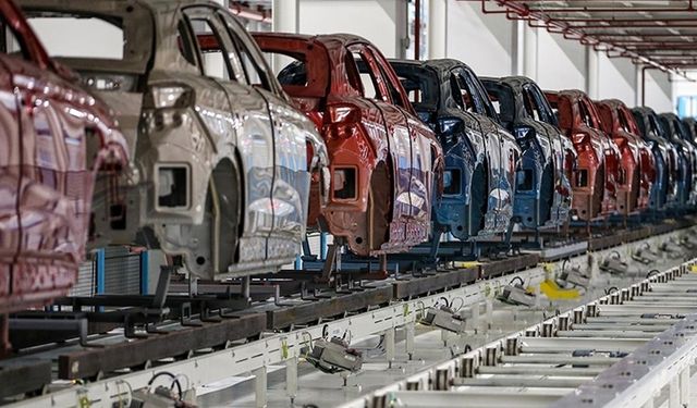 Otomotiv endüstrisi ekimde yaklaşık 3,6 milyar dolarla en fazla ihracat yapan sektör oldu