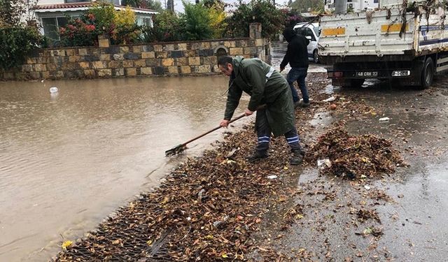 Muğla'da sağanak etkili oluyor