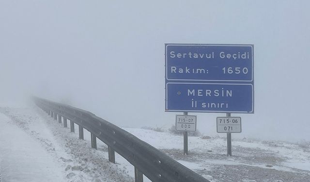 Sertavul Geçidi kar yağışı nedeniyle trafiğe kapatıldı