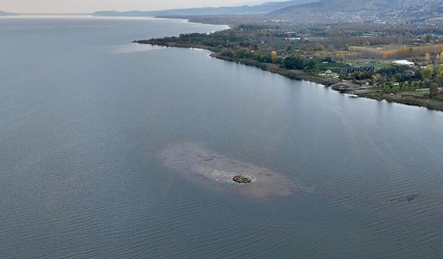 Sapanca Gölü'nün su seviyesi 30,05 metreye düştü