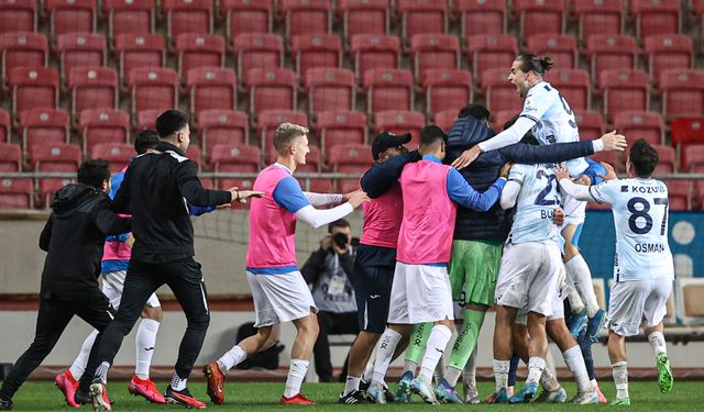 Adana Demirspor, Hatayspor'a ikinci yarıda patladı!